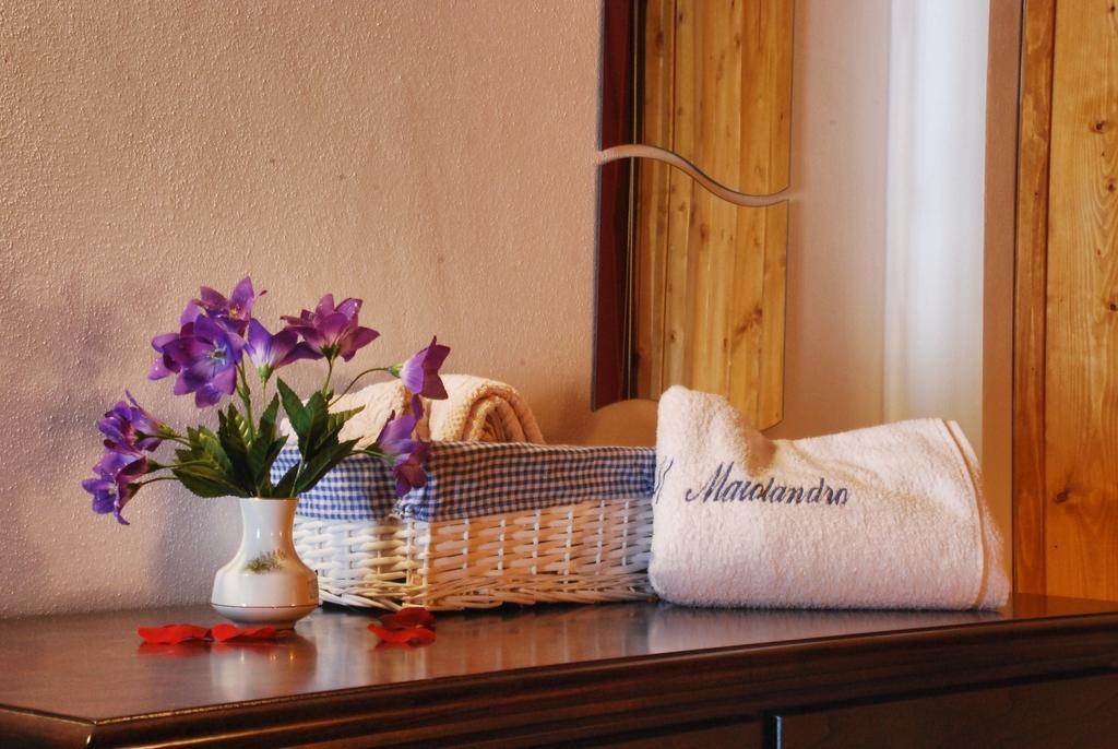 Bed and Breakfast Il Maiolandro à Noasca Extérieur photo
